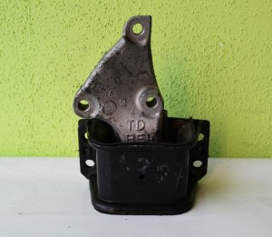 ŁAPA PODUSZKA WSPORNIK SILNIKA PEUGEOT 307 2.0 HDI