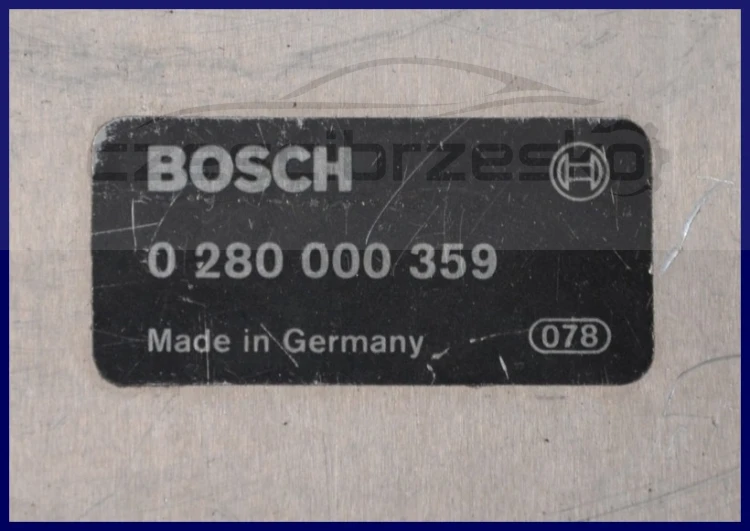 6840536243_1