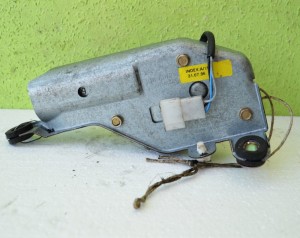 SILNICZEK WYCIERACZKI TYLNEJ MEGANE 7700838379