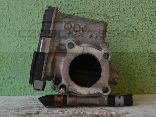 12215cz2.jpg