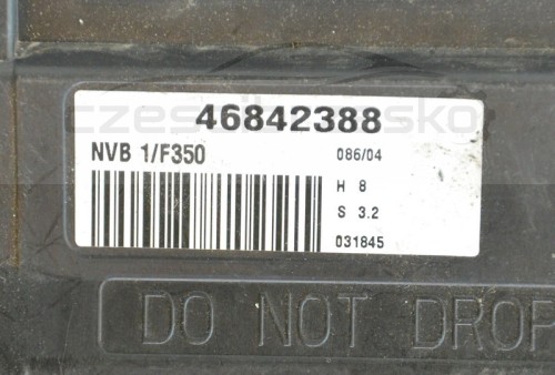 6944402327_1