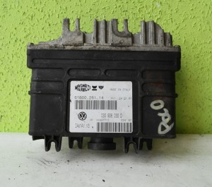 STEROWNIK komputer VW  1.4 030906030D IAW1AV.V3