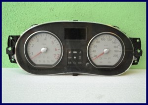 ZEGAR LICZNIK DACIA LOGAN P248103939R