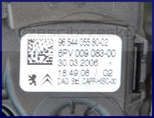 6839046685_1