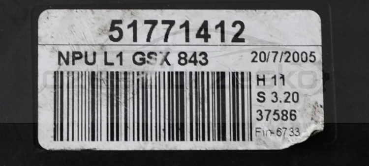 5111730165_1
