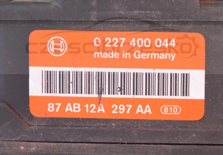 7015673751_2