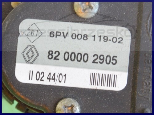 6842843195_1