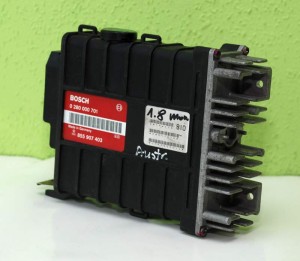 STEROWNIK SILNIKA 1.8i Audi 80 100 Toledo Golf