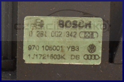 5916285553_1