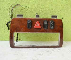 RAMKA PANEL STEROWANIA MERCEDES W202 2108210071