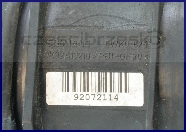6821083075_1