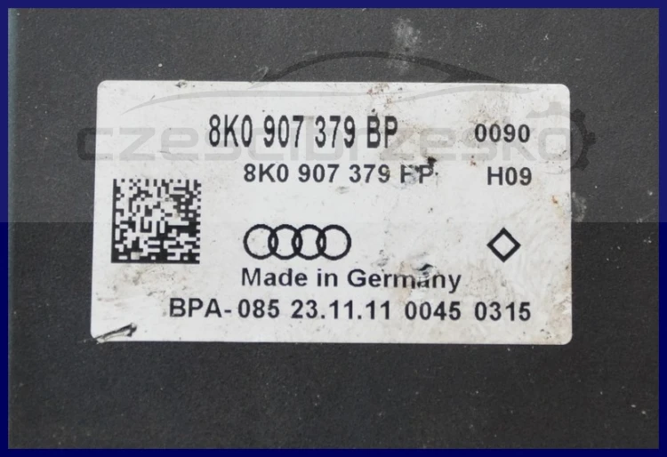 5720878701_2