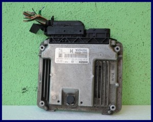 KOMPUTER TOYOTA YARIS II 0281012322 89661-0D450