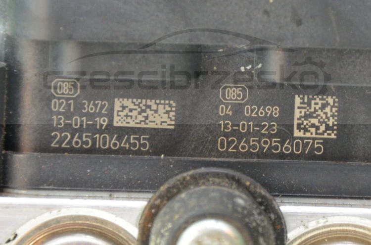 7247942309_3
