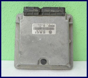 KOMPUTER VW POLO 1.4 FSI 03C906013B 0261S01011