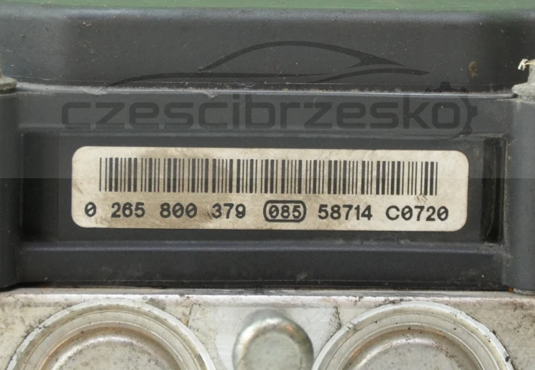 7245776096_3