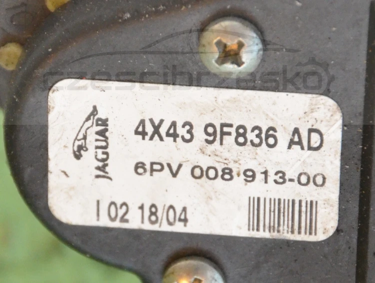 7129860556_3