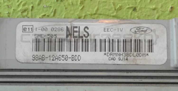5056212389_1