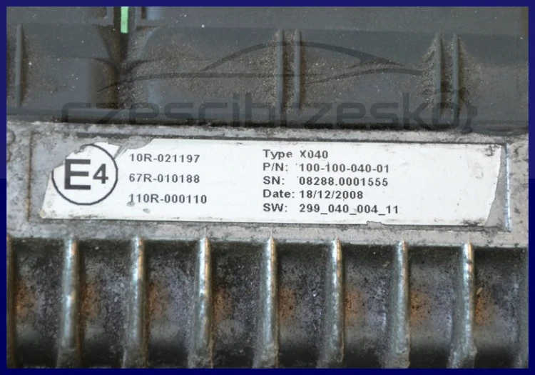 6891167575_1