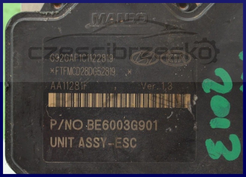 5750928621_1