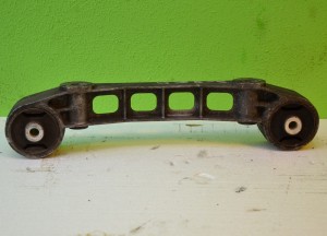 ŁAPA WSPORNIK DYFERENCJAŁU DYFRA MERCEDES VITO W639  A6393530347