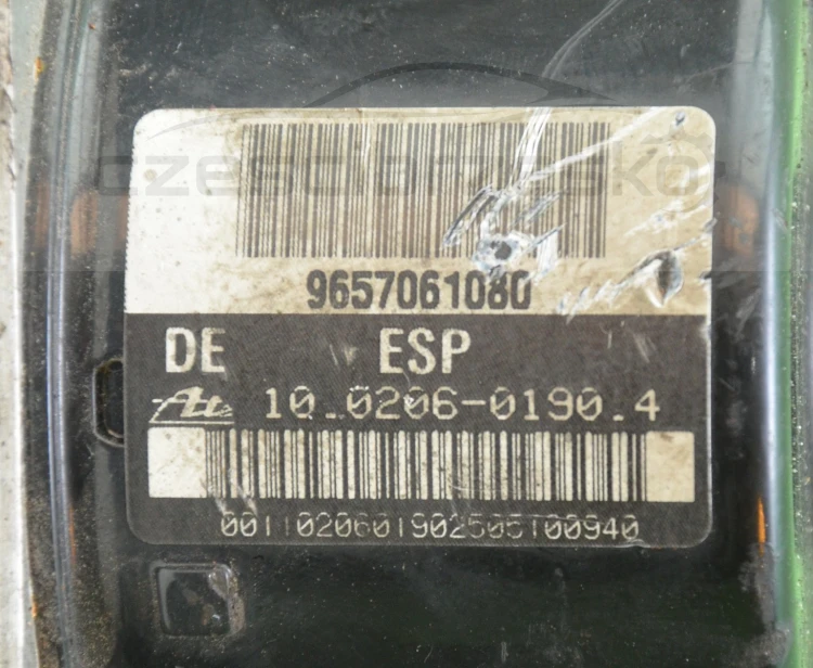 7245733992_4