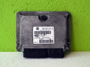 STEROWNIK SILNIKA KOMPUTER VW LUPO 1.4       036906034CE  61600.660.06  IAW4MV.CE