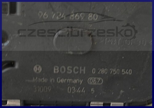 5273105381_1