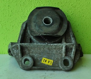 Łapa poduszka wspornik silnika Fiat Stilo 1.6 16V