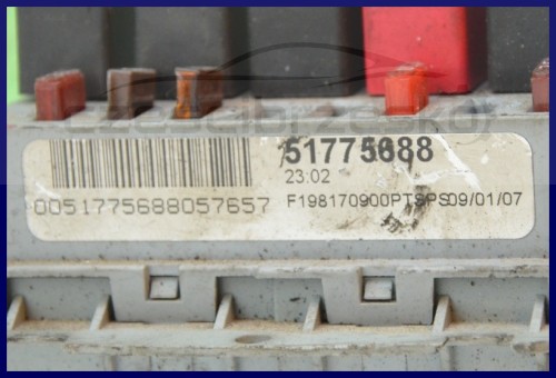 6749848326_1