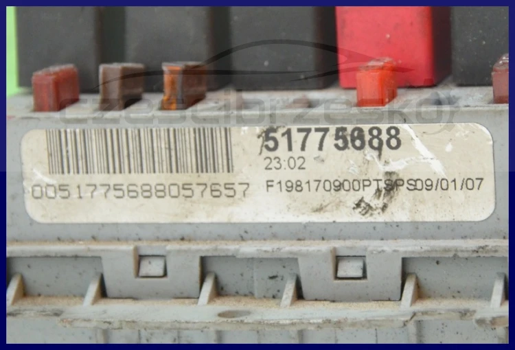 6749848326_1