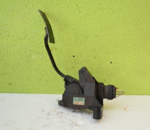 POTENCJOMETR GAZU OPEL ASTRA G 2.0 0281002277 AN