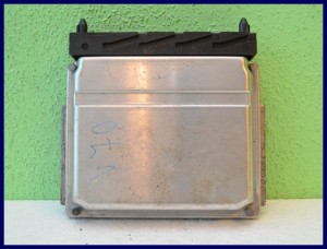 KOMPUTER STEROWNIK VOLVO V70 2.5 T 0261207712