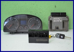 KOMPUTER VW TOURAN 1.9 TDI 03G906021HK 0281013683