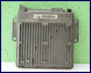 KOMPUTER STEROWNIK RENAULT CLIO 1.2 7700104482