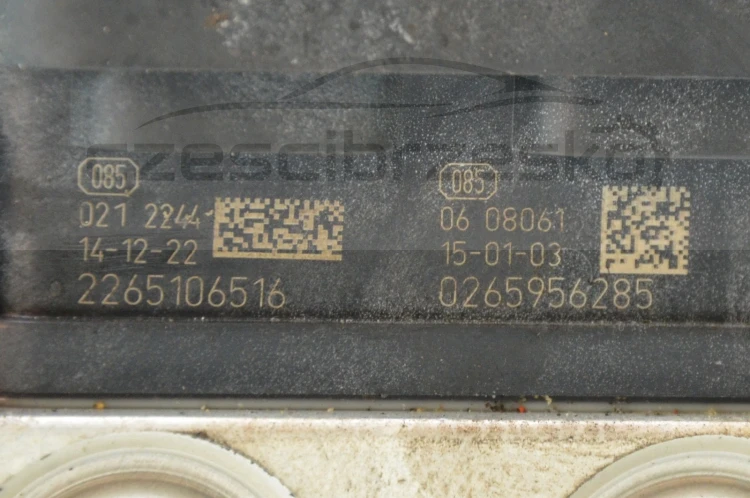 7256870396_4