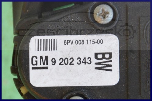 6842891035_1