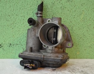 PRZEPUSTNICA TOYOTA YARIS III 1.5 22030-47040