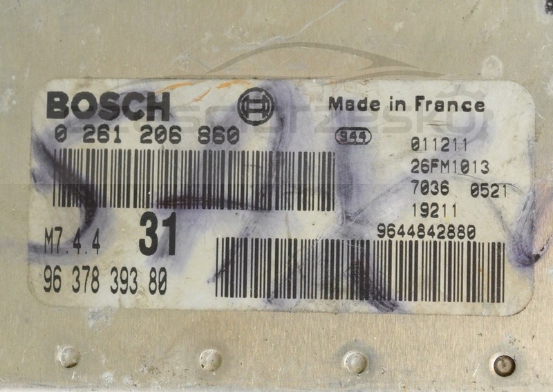 5049308877_1