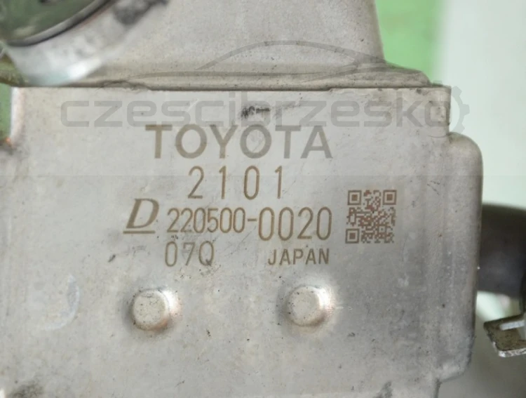 6896845504_1