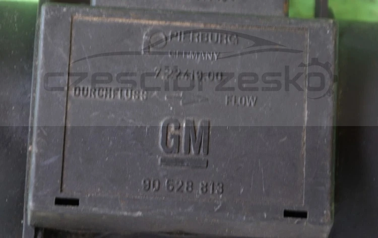 6895590670_1
