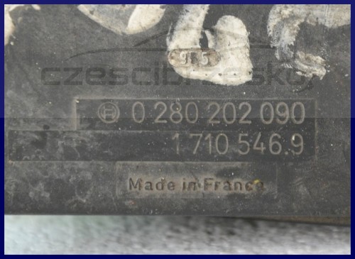 6847199445_1