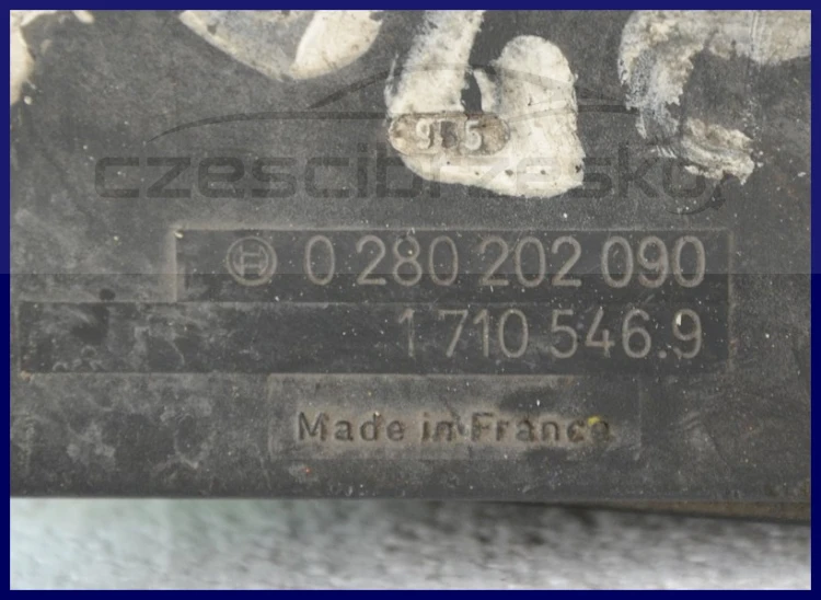 6847199445_1