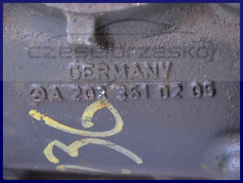 6817048281_1