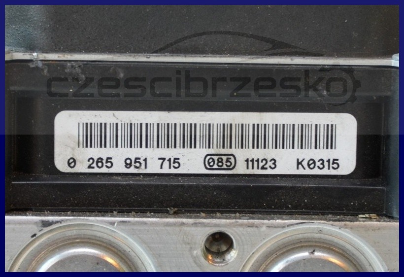 5720878701_1