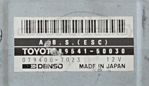 5075751608_1