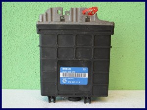 KOMPUTER VW GOLF III 1.8 0261200275 1H0907311A