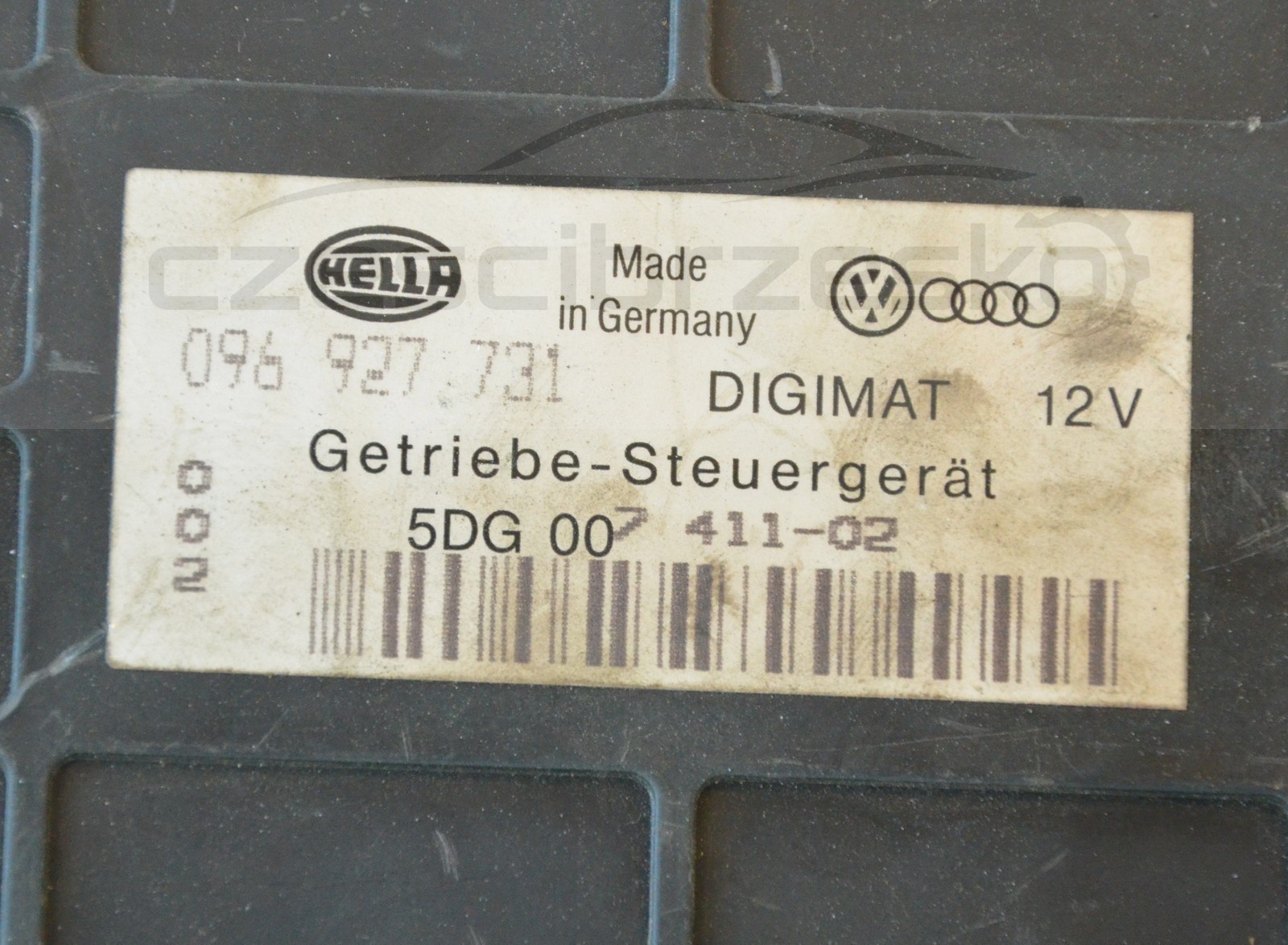 12063cz2.jpg