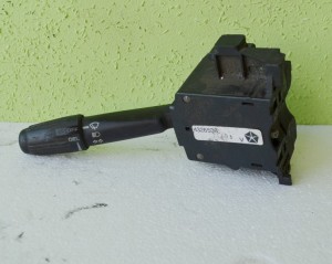 PRZEŁĄCZNIK ŚWIATEŁ KIERUNKÓW CHRYSLER 4326536