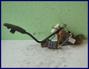 POTENCJOMETR PEDAŁ GAZU NISSAN ALMERA 0281002425